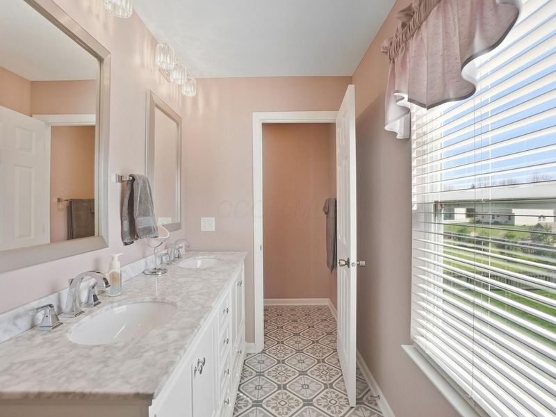 4000 Creekwood Drive, Lewis Center, OH 43035 Photo 49