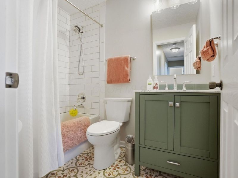 4000 Creekwood Drive, Lewis Center, OH 43035 Photo 55