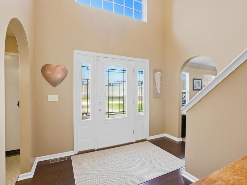 4000 Creekwood Drive, Lewis Center, OH 43035 Photo 6