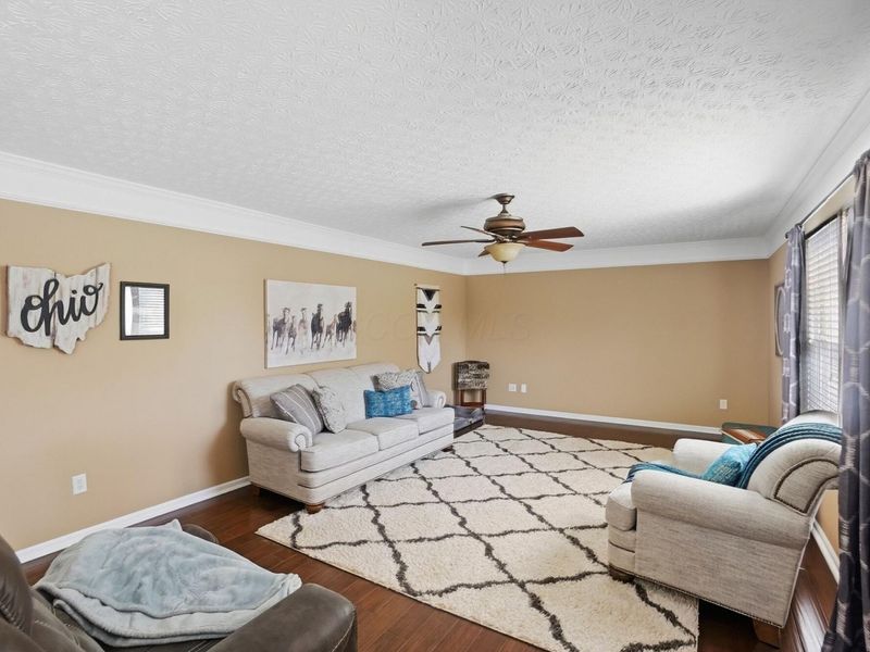 4000 Creekwood Drive, Lewis Center, OH 43035 Photo 8