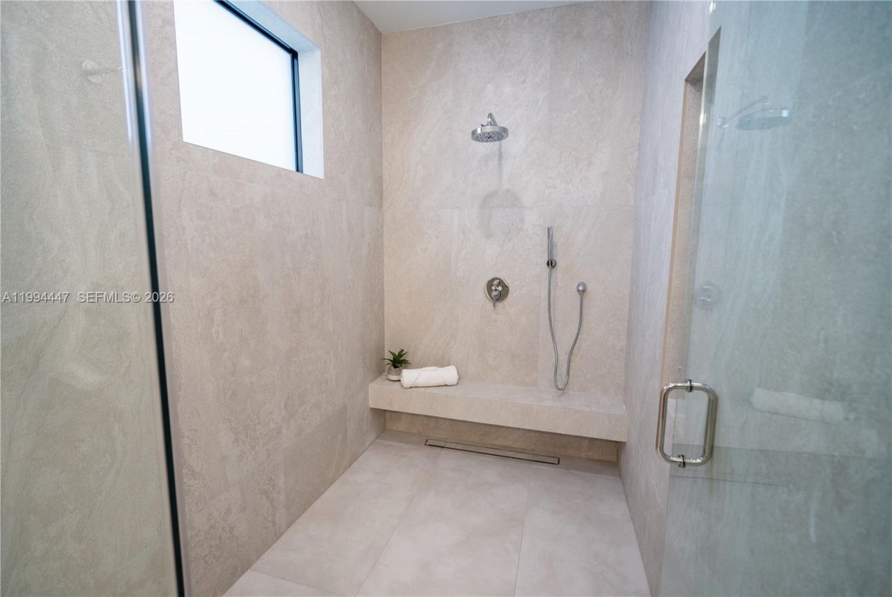 2745 SW 23rd Ter, Miami, FL 33145 Photo