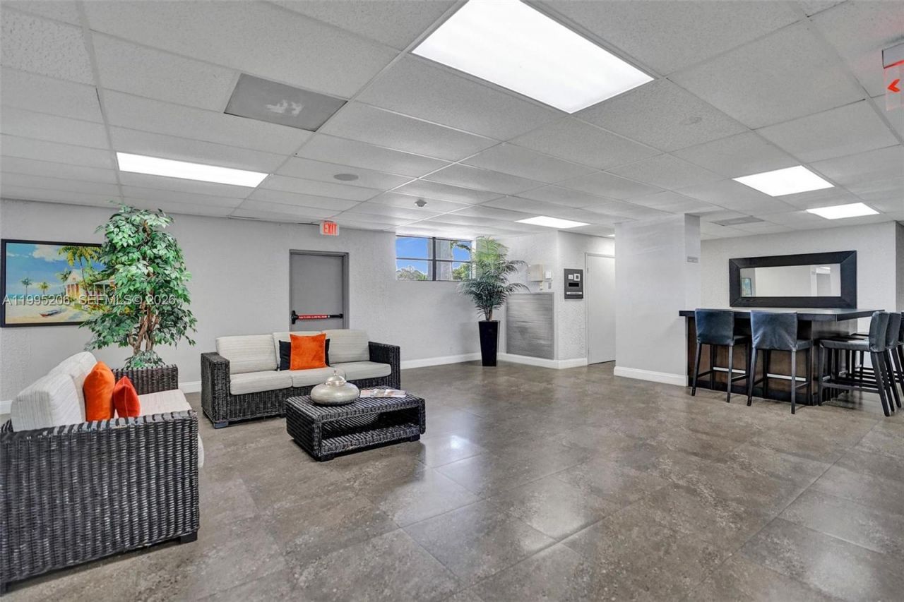 200 Leslie Dr , Unit 918, Hallandale Beach, FL 33009 Photo