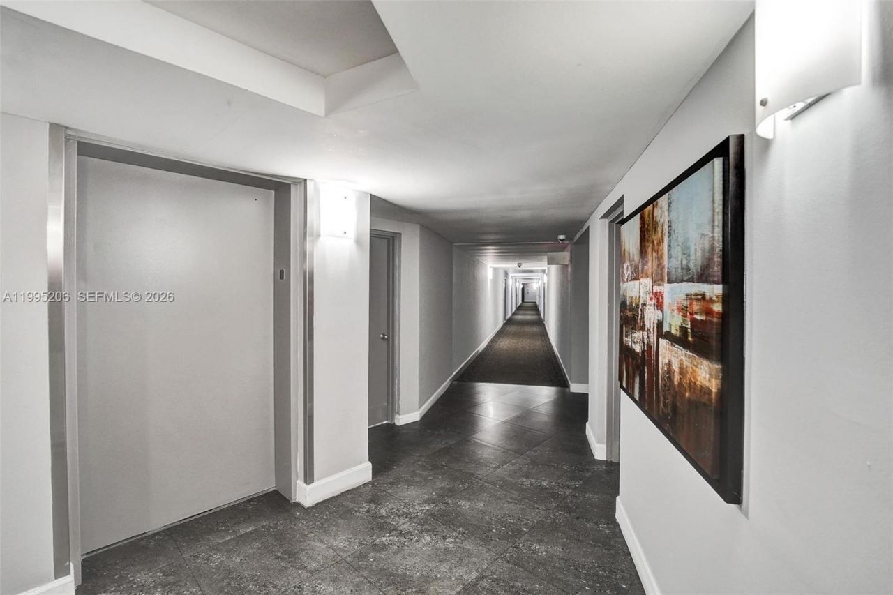 200 Leslie Dr , Unit 918, Hallandale Beach, FL 33009 Photo