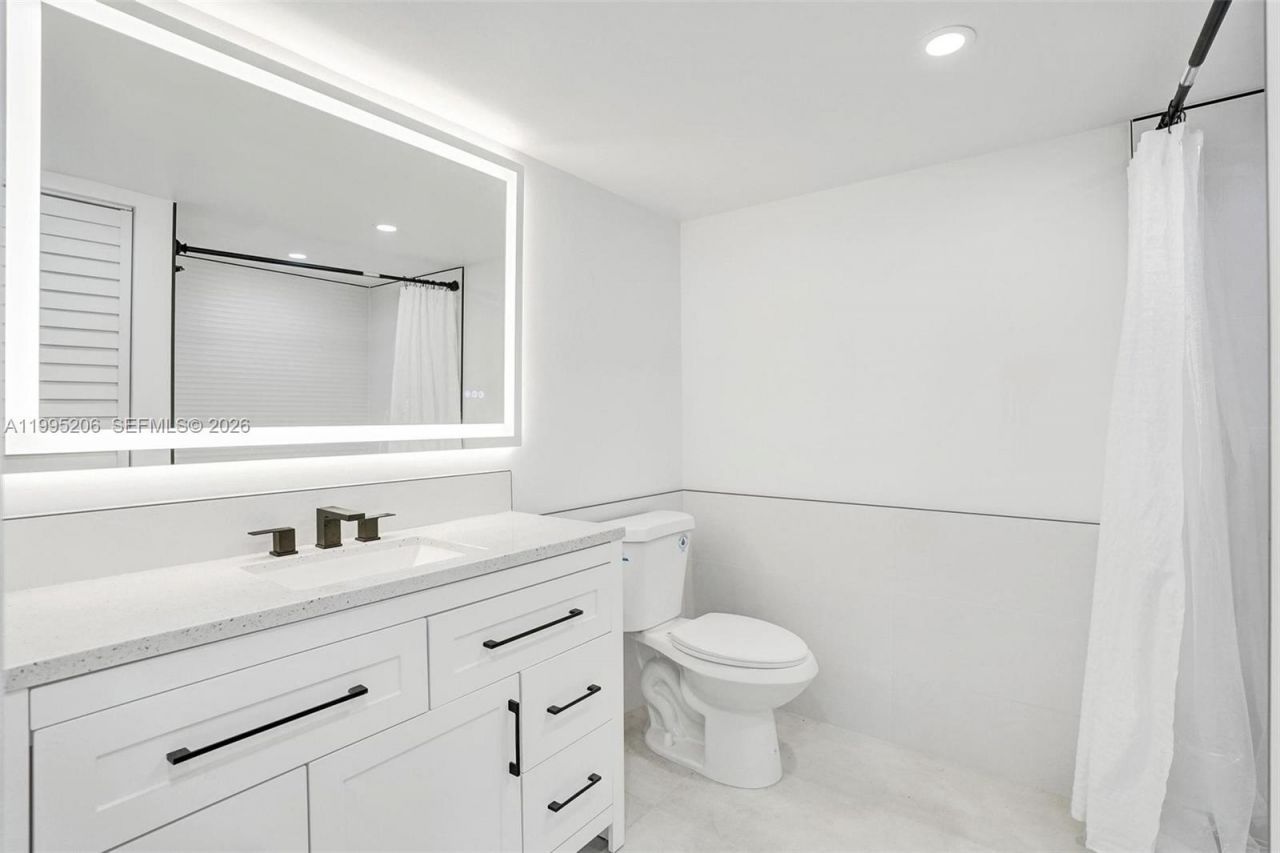 200 Leslie Dr , Unit 918, Hallandale Beach, FL 33009 Photo