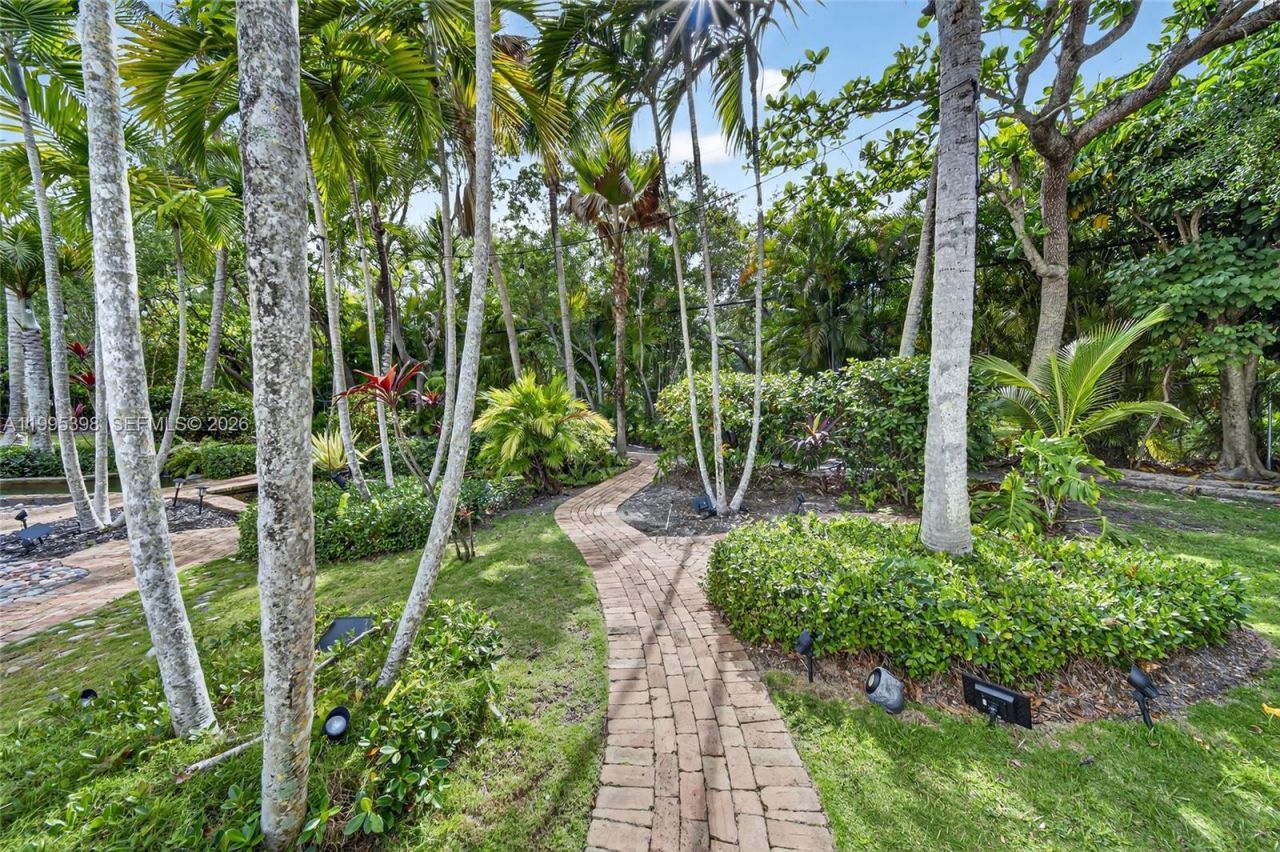 12330 Pine Needle Ln , Pinecrest, FL 33156 Photo