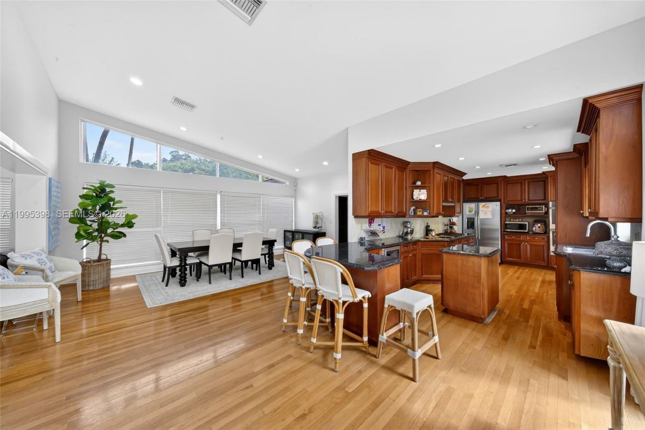 12330 Pine Needle Ln , Pinecrest, FL 33156 Photo