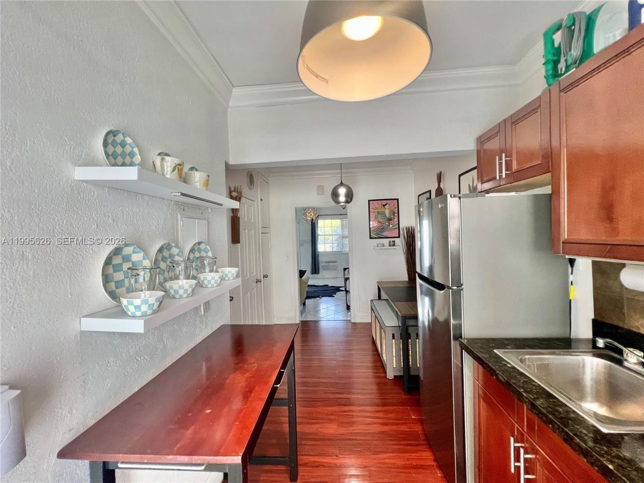 330 74th St, Unit 5, Miami Beach, FL 33141 Photo