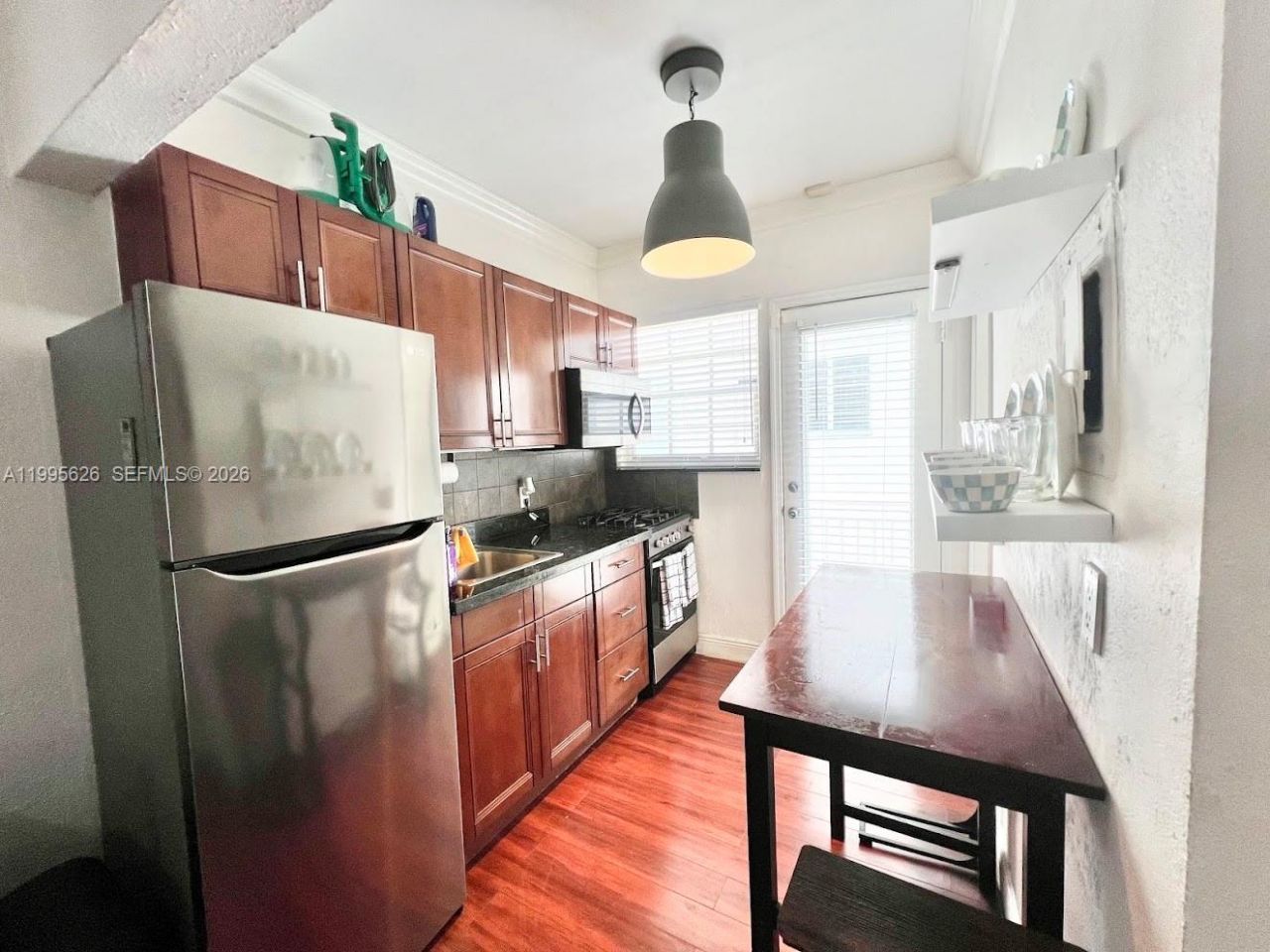 330 74th St, Unit 5, Miami Beach, FL 33141 Photo