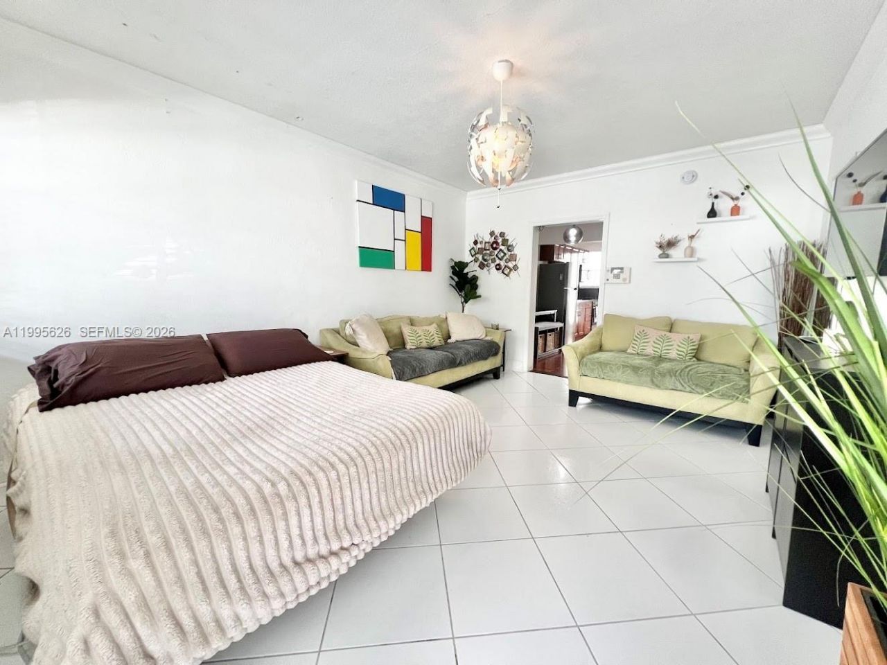 330 74th St, Unit 5, Miami Beach, FL 33141 Photo
