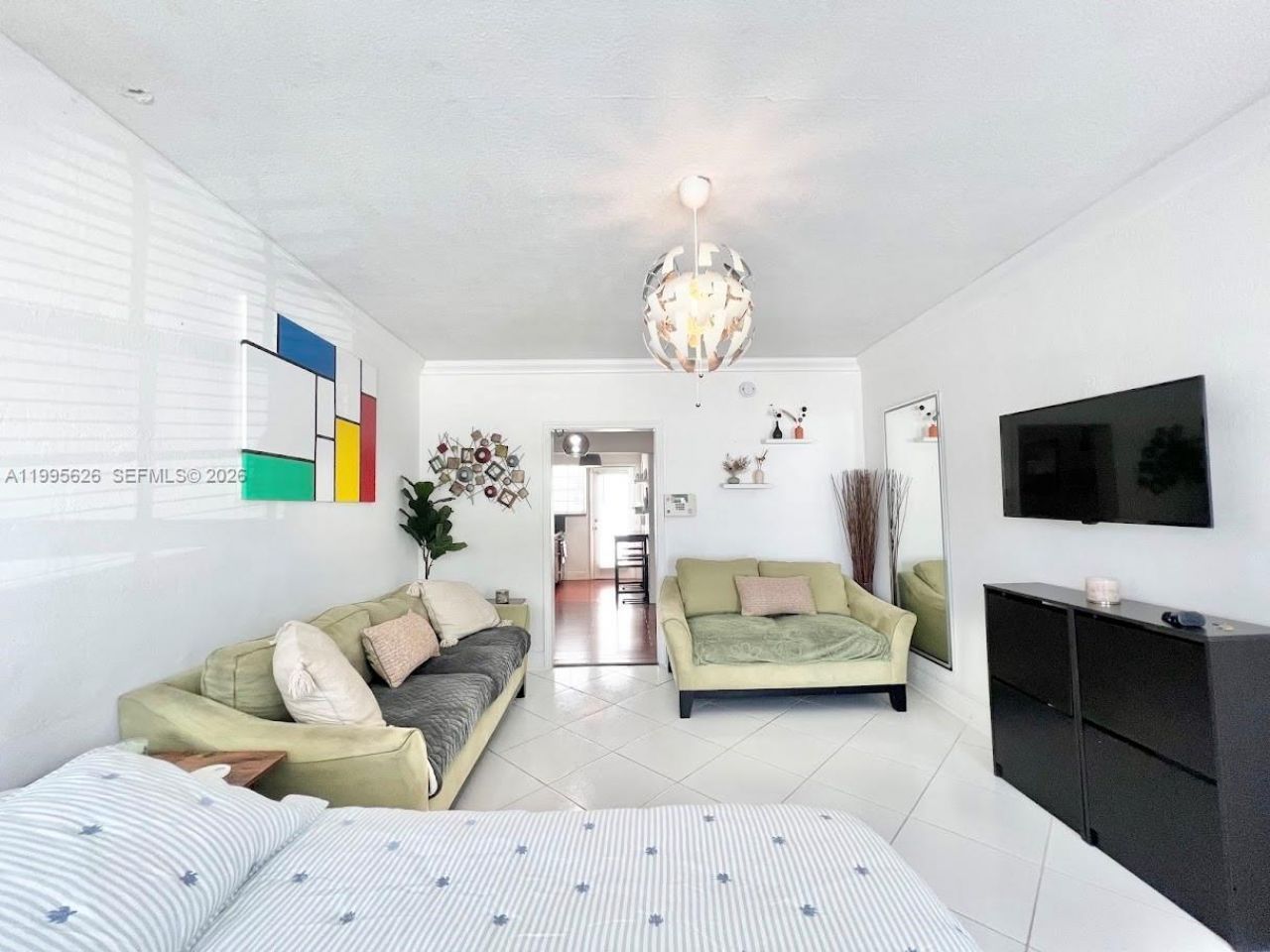 330 74th St, Unit 5, Miami Beach, FL 33141 Photo