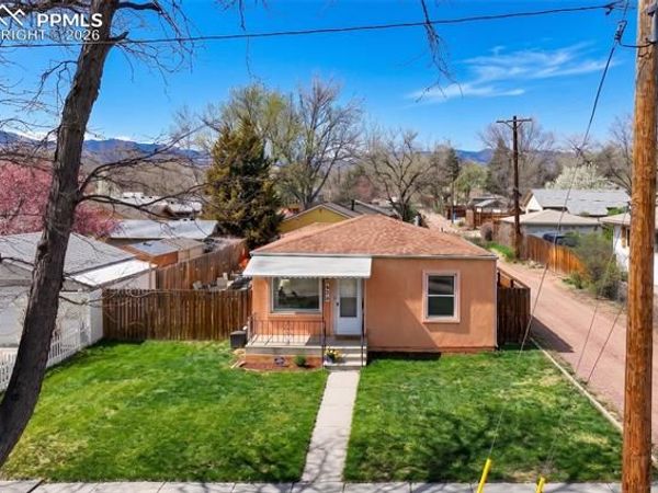 410 N 17th Street, Colorado Springs, CO 80904