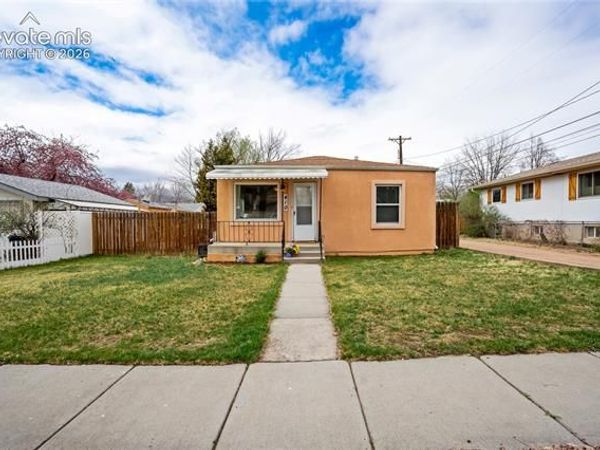 410 N 17th Street, Colorado Springs, CO 80904