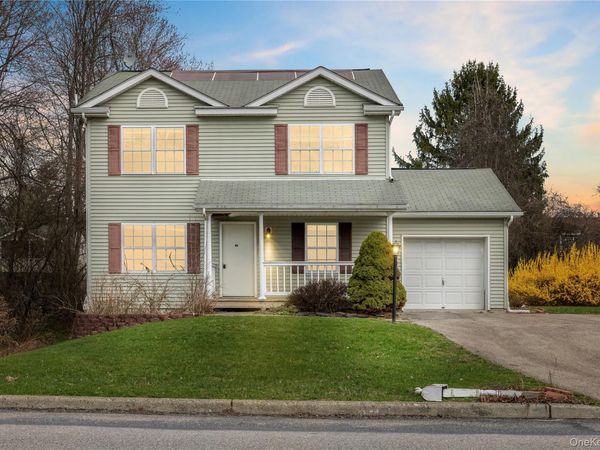 42 Autumn Drive , Poughkeepsie, NY 12603