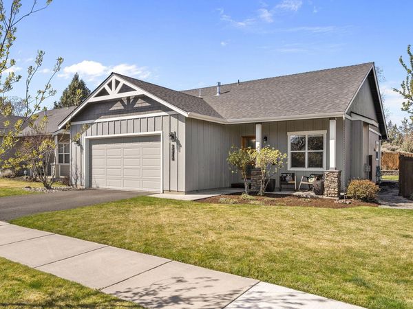 63713 Hunters Circle, Bend, OR 97701
