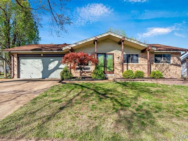 4373 Schmittwoods Court, Unincorporated, MO 63123