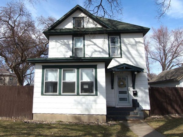 413 SE 8th Avenue, Aberdeen, SD 57401