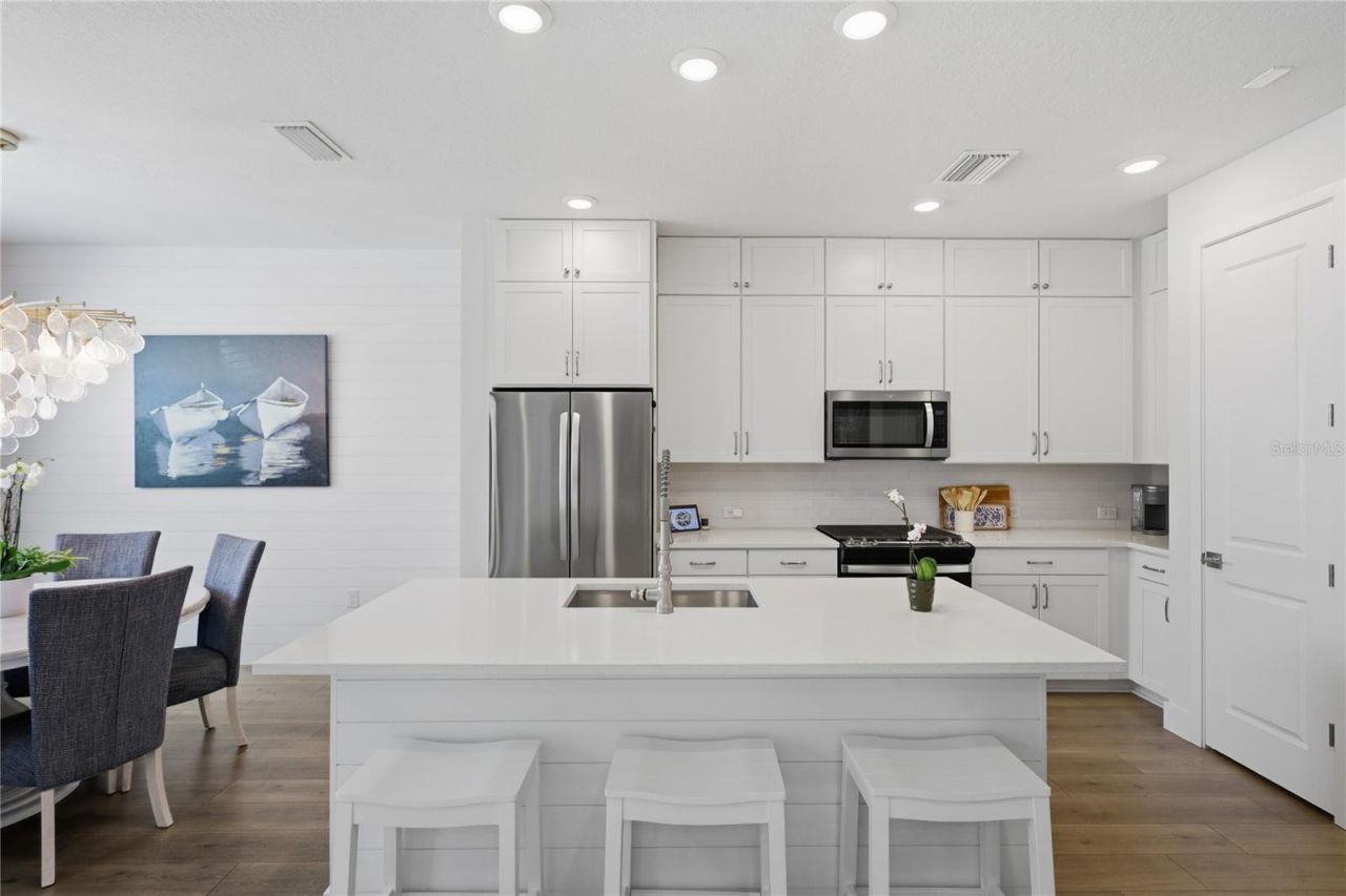 7221 Sutton Lane, Sarasota, FL 34240 Photo