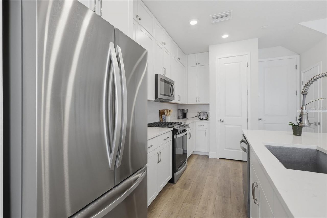 7221 Sutton Lane, Sarasota, FL 34240 Photo