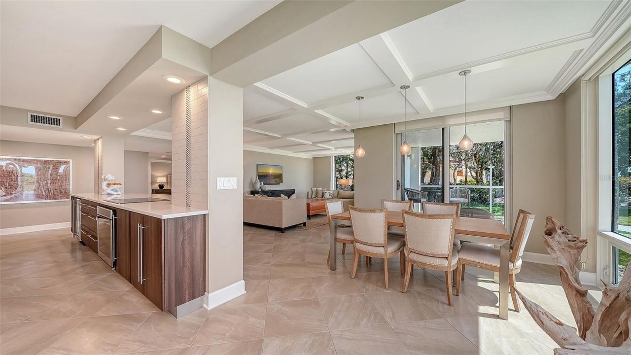 2425 Gulf Of Mexico Drive, Unit 1A, Longboat Key, FL 34228 Photo