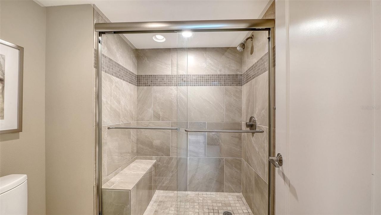 2425 Gulf Of Mexico Drive, Unit 1A, Longboat Key, FL 34228 Photo