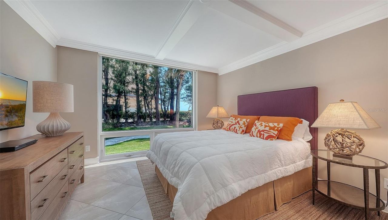 2425 Gulf Of Mexico Drive, Unit 1A, Longboat Key, FL 34228 Photo