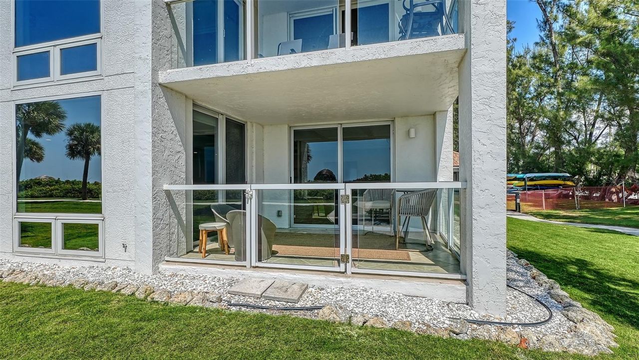 2425 Gulf Of Mexico Drive, Unit 1A, Longboat Key, FL 34228 Photo