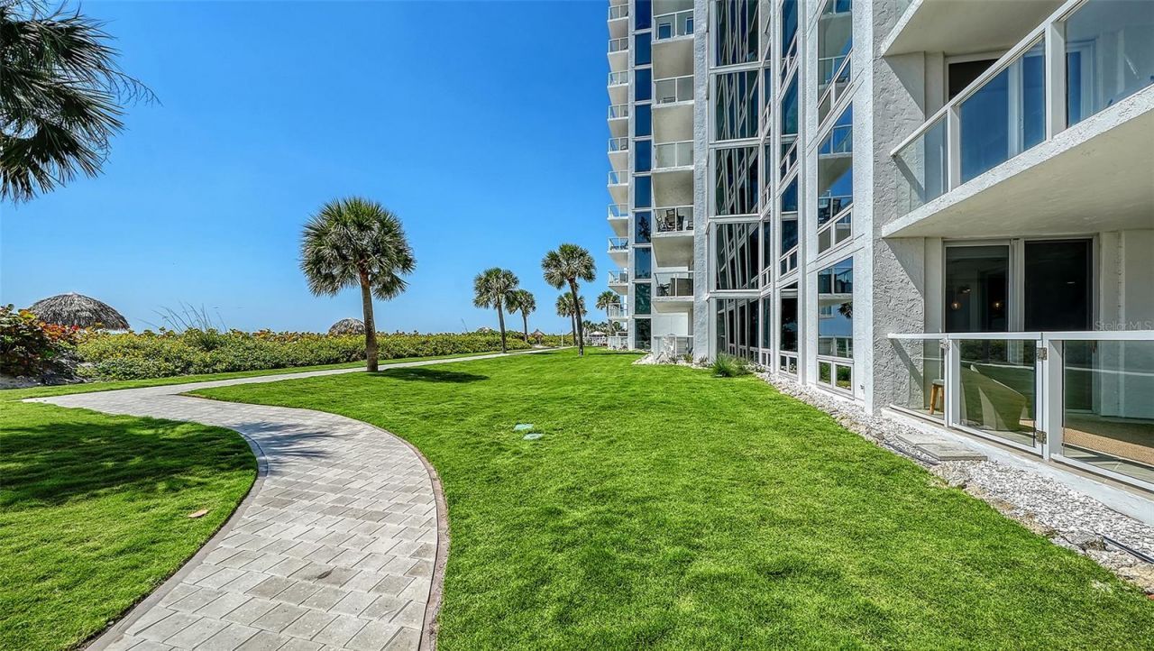 2425 Gulf Of Mexico Drive, Unit 1A, Longboat Key, FL 34228 Photo