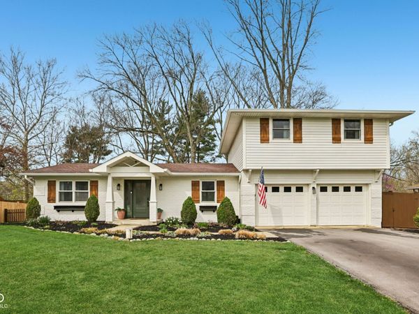 12224 Daugherty Drive, Zionsville, IN 46077