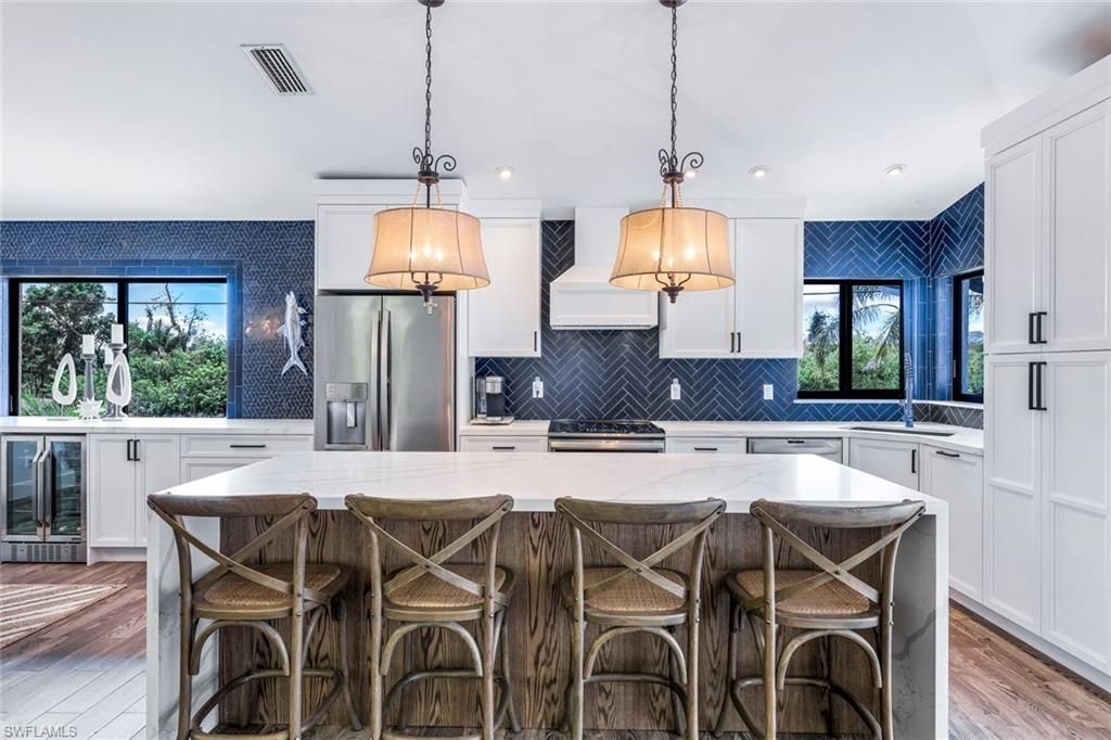 999 East Valley Dr, Bonita Springs, FL 34134 Photo