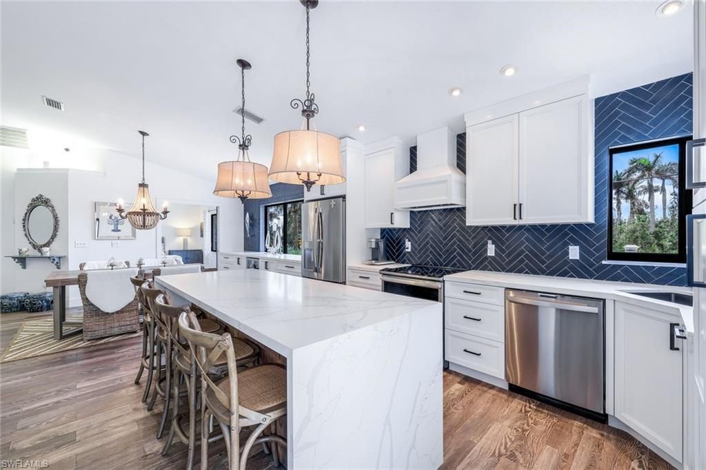 999 East Valley Dr , Bonita Springs, FL 34134 Photo