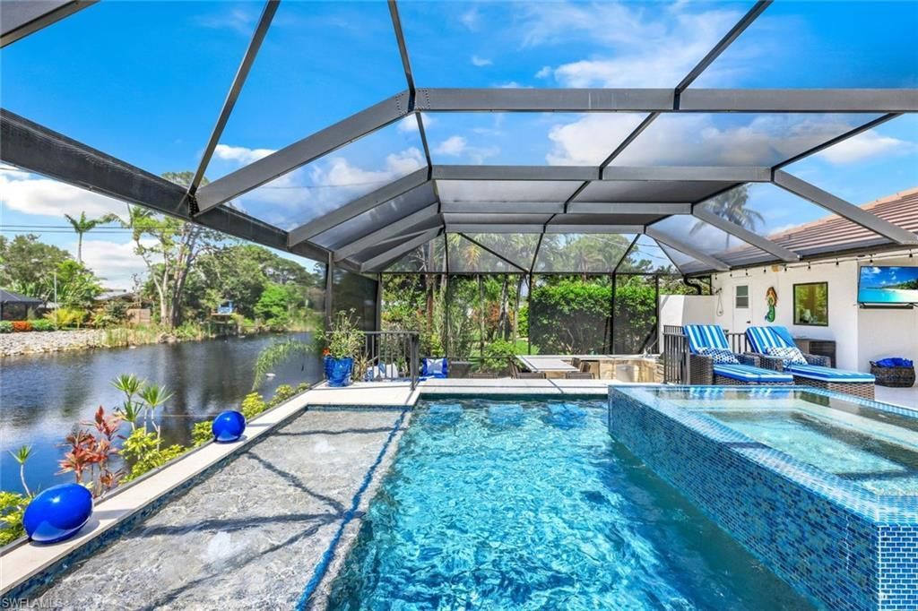 999 East Valley Dr , Bonita Springs, FL 34134 Photo