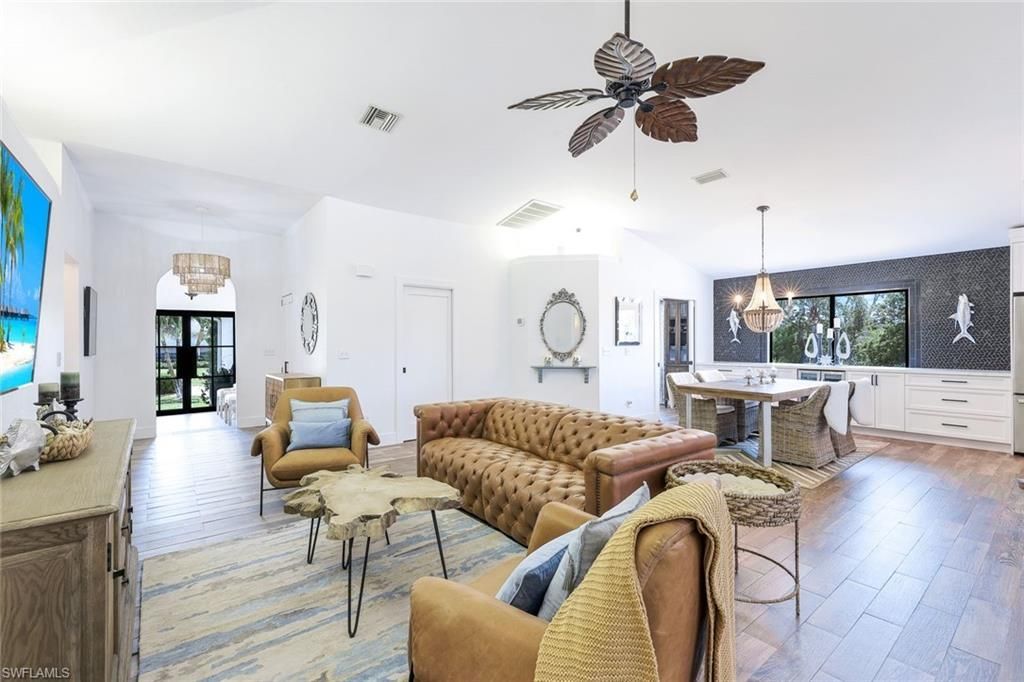 999 East Valley Dr , Bonita Springs, FL 34134 Photo