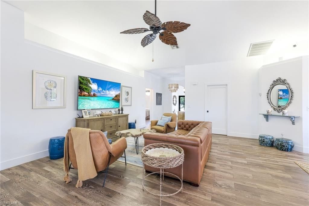 999 East Valley Dr , Bonita Springs, FL 34134 Photo