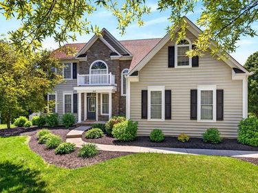 208 CLAYBROOK DR, WAYNESBORO, VA 22980