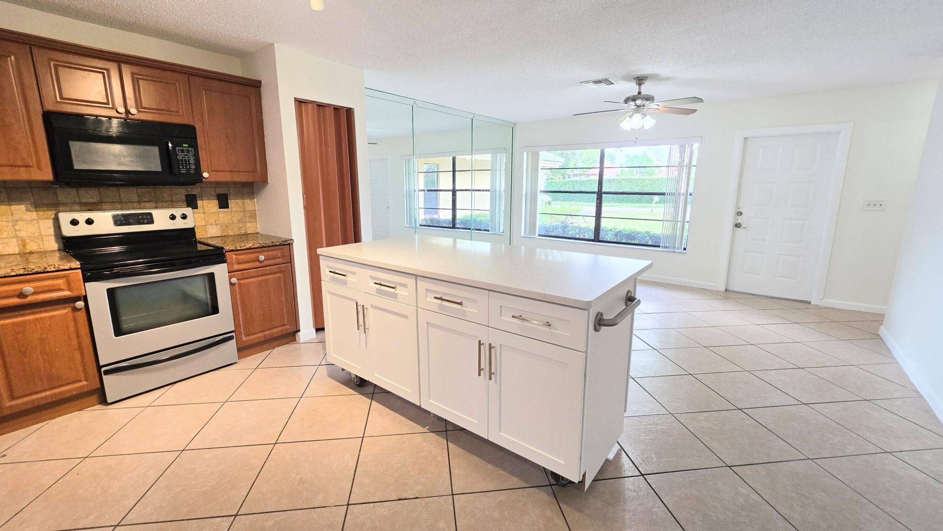 1530 NW 93rd Terrace, Coral Springs, FL 33071 Photo