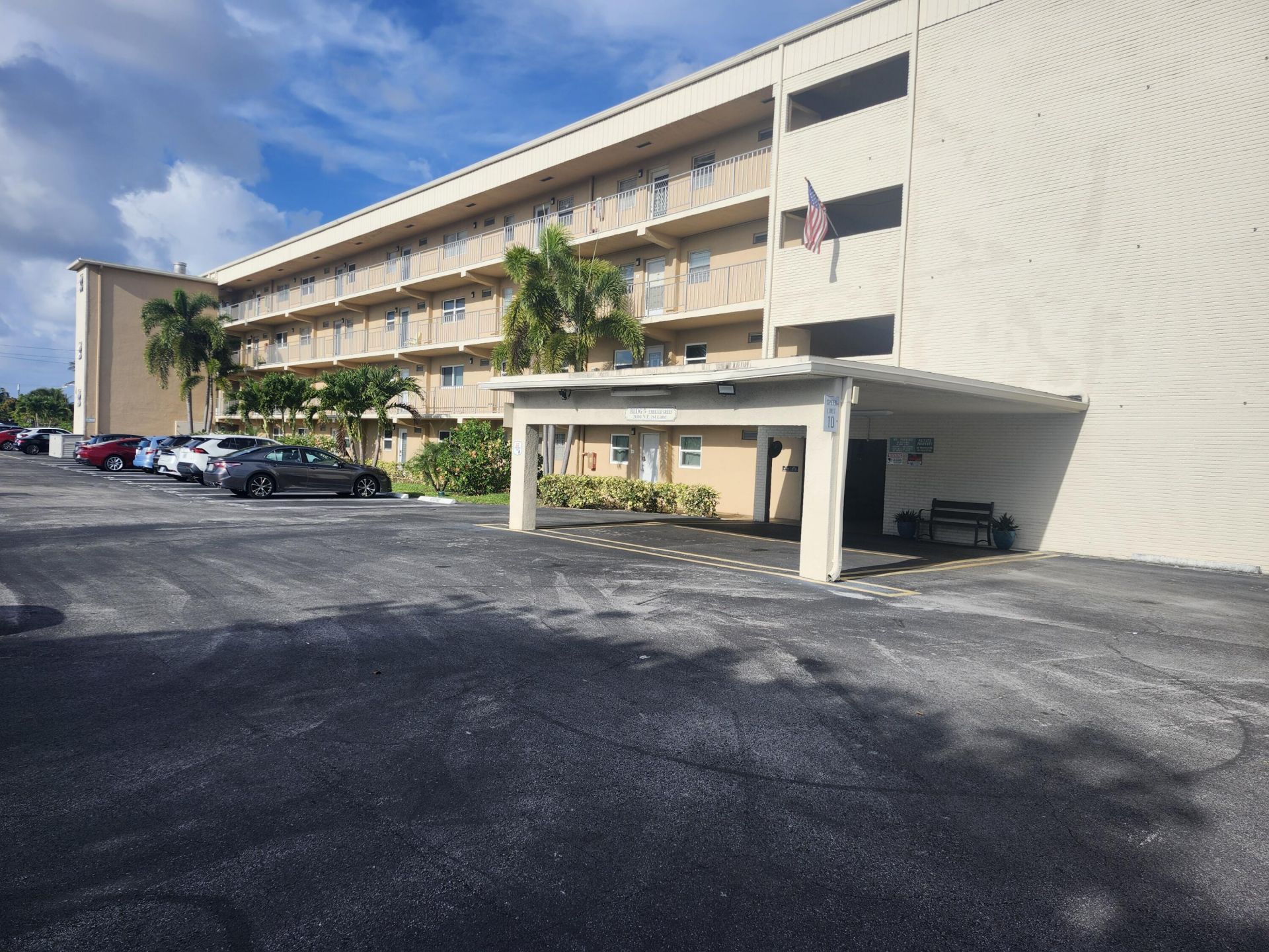 2600 NE 1st Lane, Unit 311, Boynton Beach, FL 33435 Photo