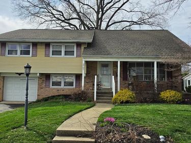 2707 CRAIG AVENUE, READING, PA 19609
