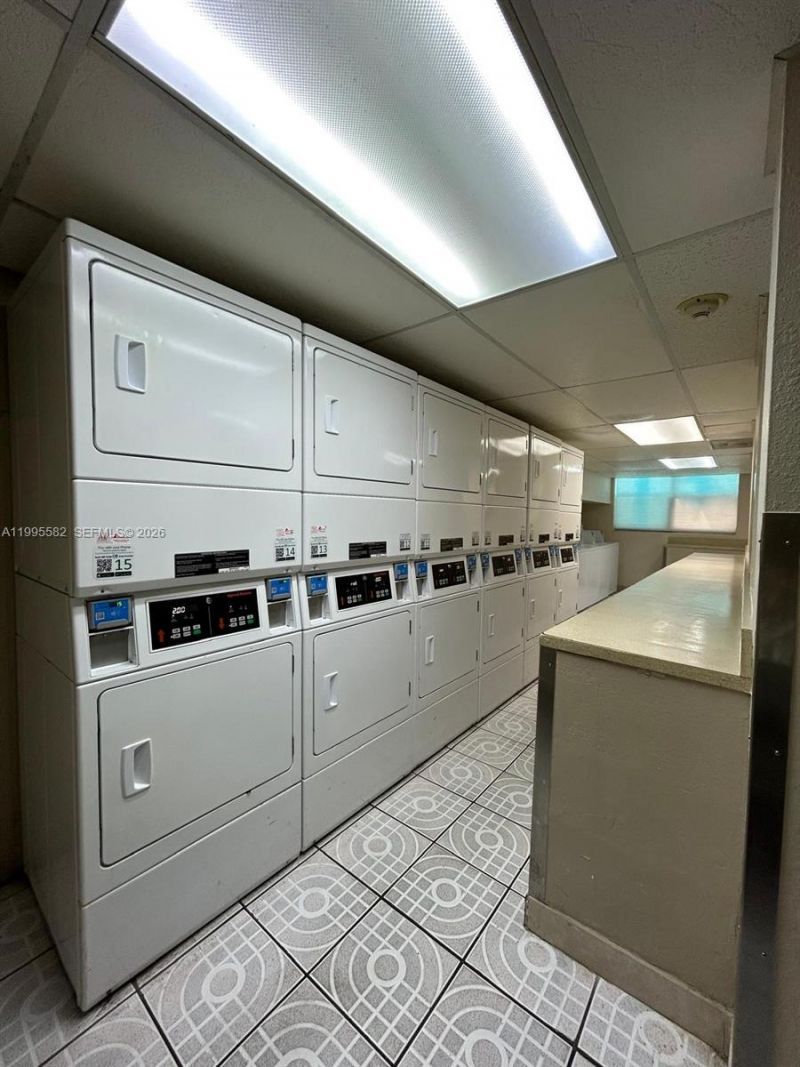 1805 Sans Souci Blvd, Unit 528, North Miami, FL 33181 Photo