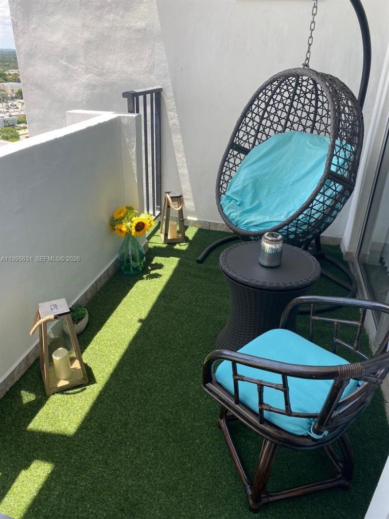 2750 NE 183rd St, Unit 2407, Aventura, FL 33160 Photo