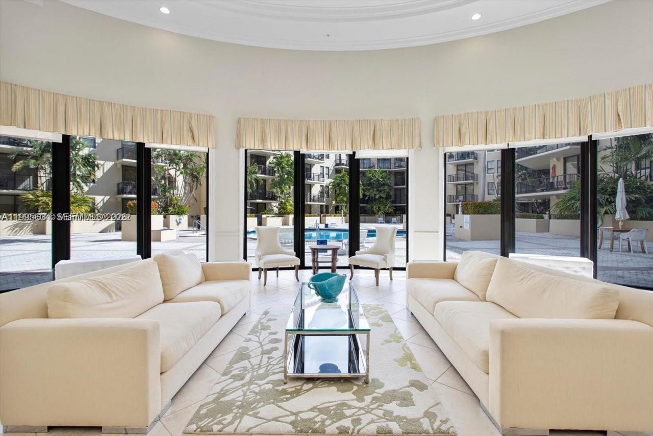 55 Merrick Way, Unit 800, Coral Gables, FL 33134 Photo