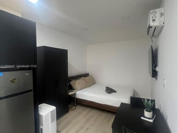 2723 SW 13th St, Unit Studio, Miami, FL 33145