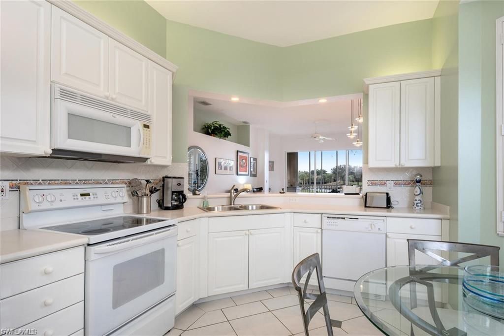2383 Ravenna Blvd, Unit PH 202, Naples, FL 34109 Photo