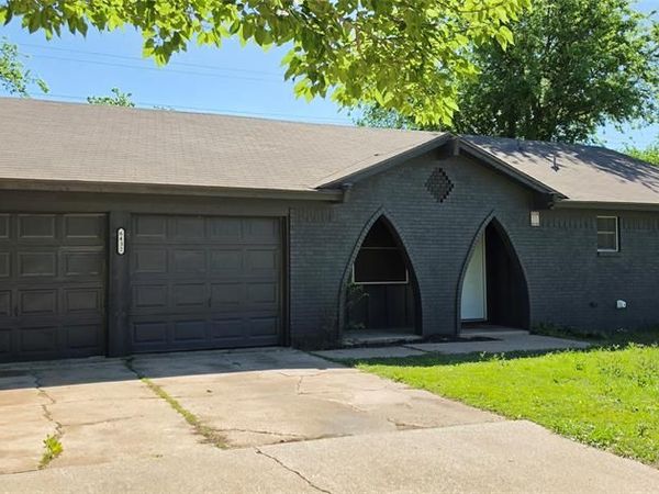 6432 Summit Ridge Drive , Watauga, TX 76148