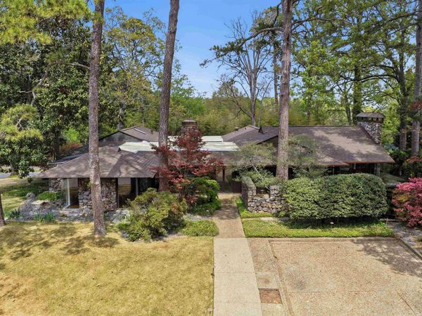 2 Glenridge Road, Little Rock, AR 72227