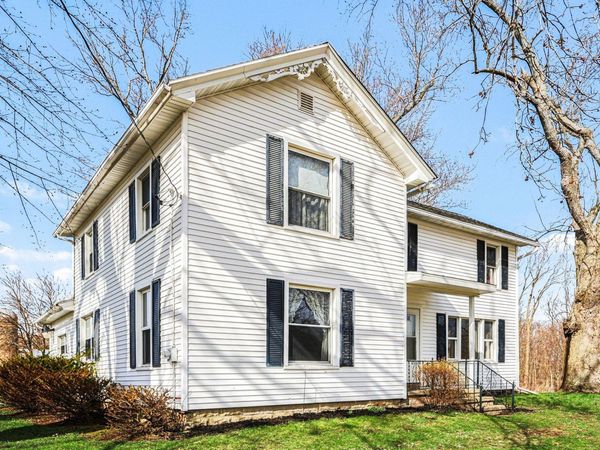 5284 E Territorial Road, Pleasant Lake, MI 49272