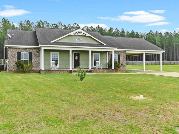 180 Ely Rd, Atmore, AL 36502