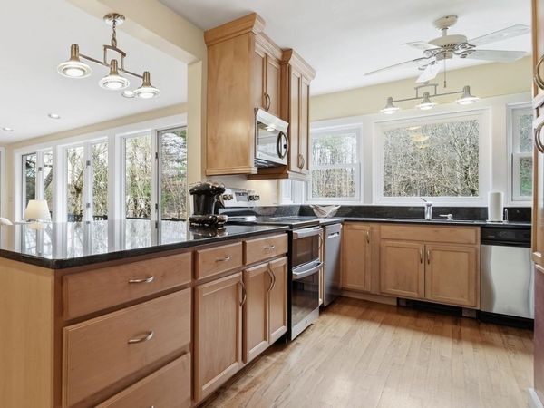 9 Wyeth Road, Hanover, NH 03755