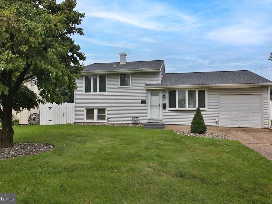 3072 Richlieu Road, Bensalem, PA 19020 Main Photo