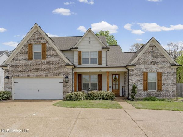 1706 Bristol Drive, Nesbit, MS 38651