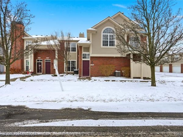 15308 Yale Drive , Clinton Twp, MI 48038